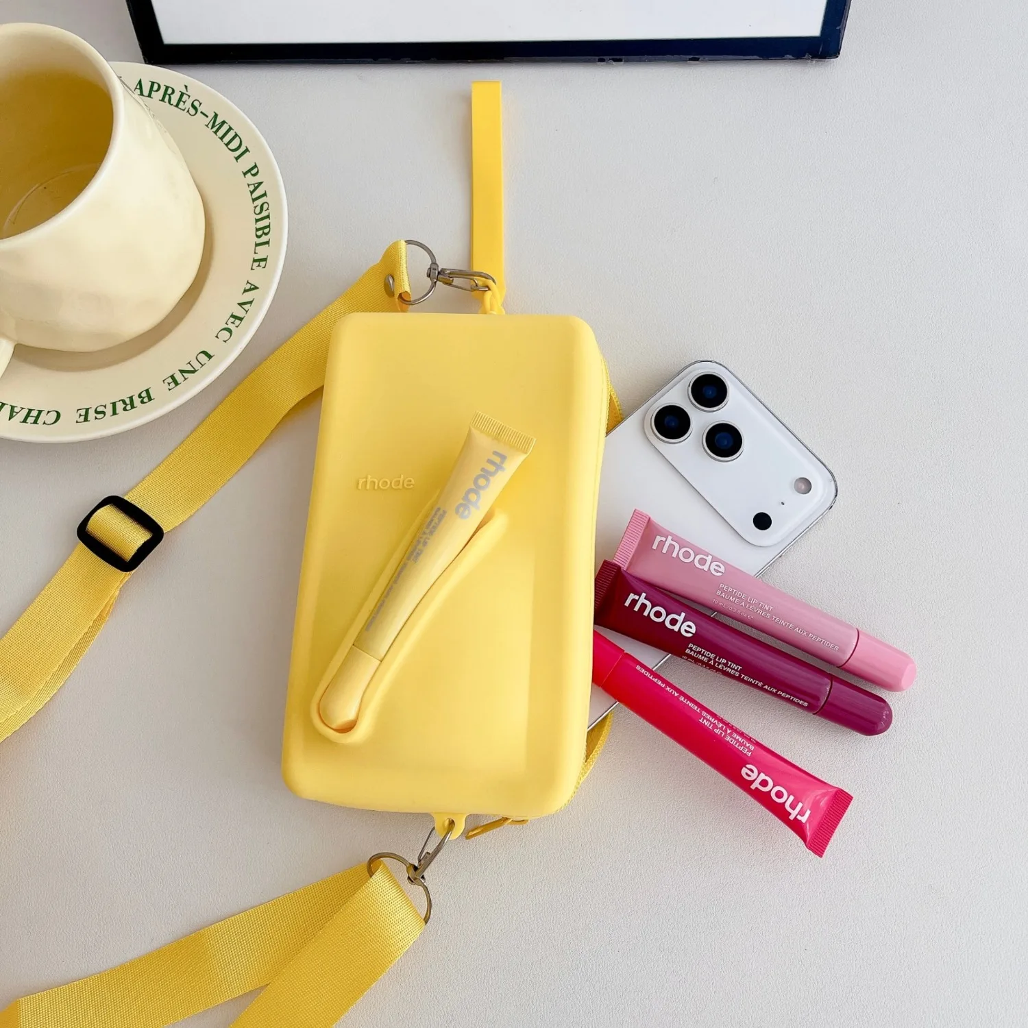Rhode Rectangular Liquid Silic - огляд і ціна Phone Cases Rhode