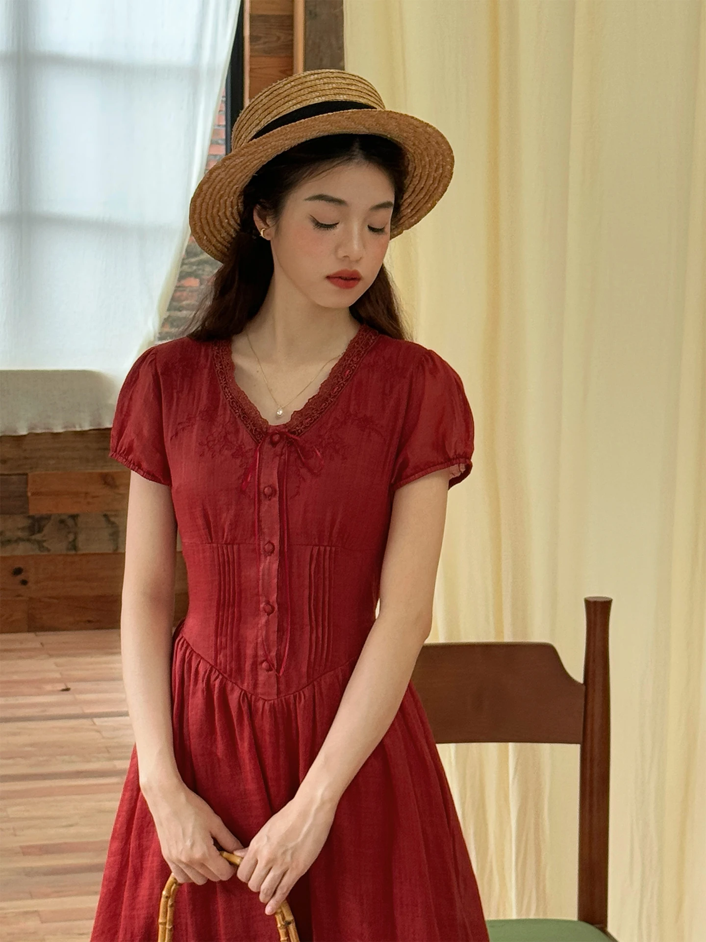 

Ele Red Embroidered Long Dr Pure Flax Classical Sle Pearl Seven White Enhancing Dr Parisian Poem by QI YU PEARL