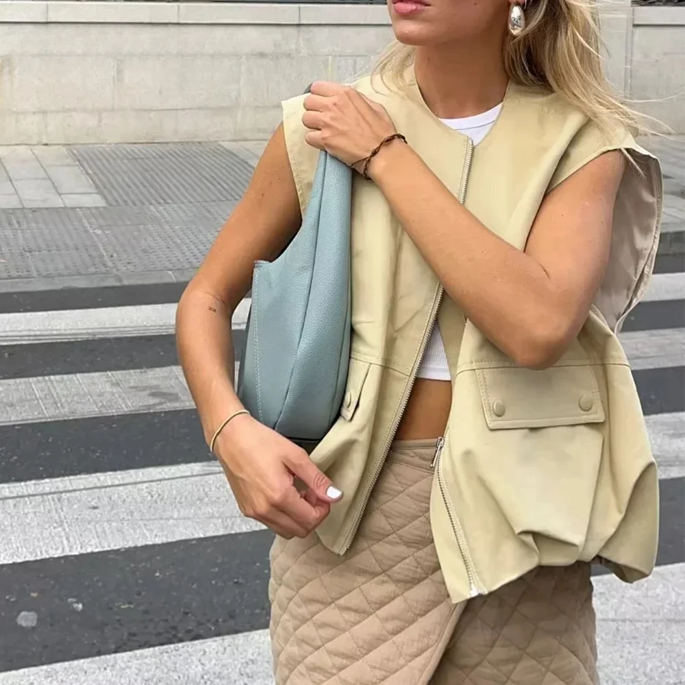 

BWQ 2025 Spring Summer Casual Women Vests Fashion Vintage Solid Pockets Ruched O Neck Zippers Sleeveless Ladies Vests