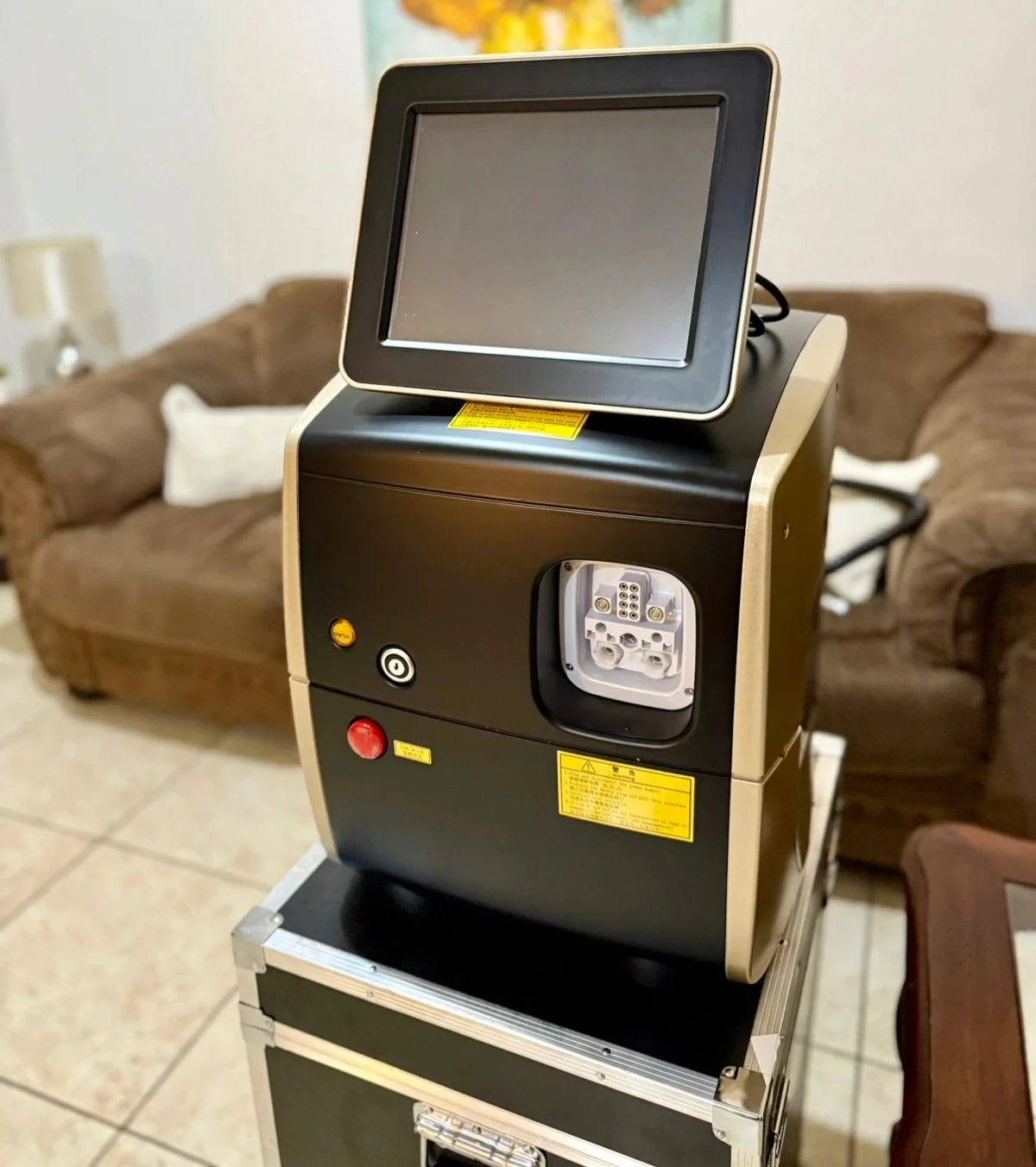 

2026 Best Depilator New Ice Platinum Cooling System Skin Care 808nm Diode Laser Hair Removal Machine 3-Wavelength