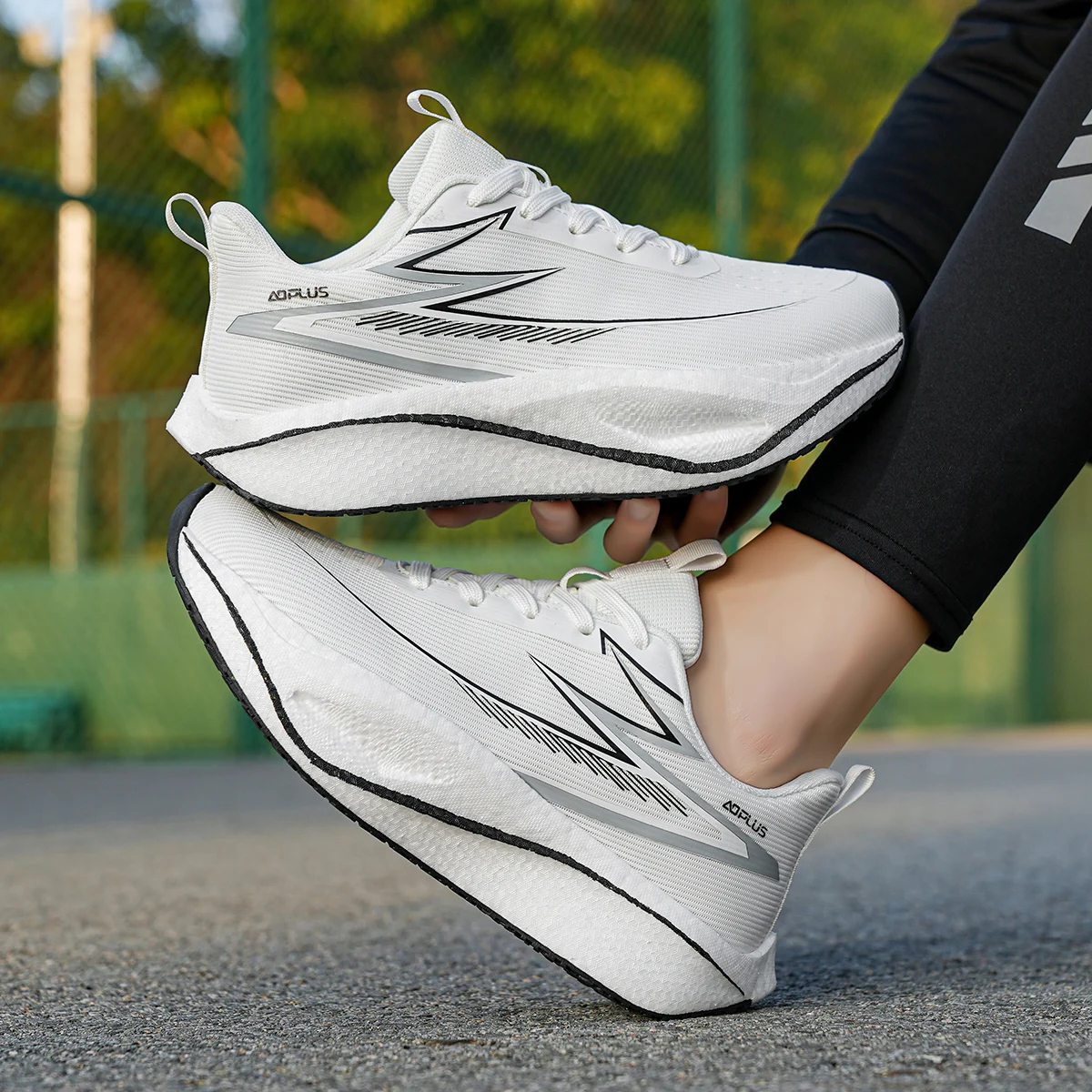 Herren-Freizeitsportschuhe, Herren-Marathon-Laufschuhe für professionelle Wettkämpfe, leichte Sportschuhe aus gewebtem Mesh-Material, hochelastische, dämpfende Sohle, rutschfest, abriebfest, schlichtes Design, für Langstreckenläufe im Freien, Fitnesstraining, Herren-Sportschuhe zum Laufen. – Detail 19