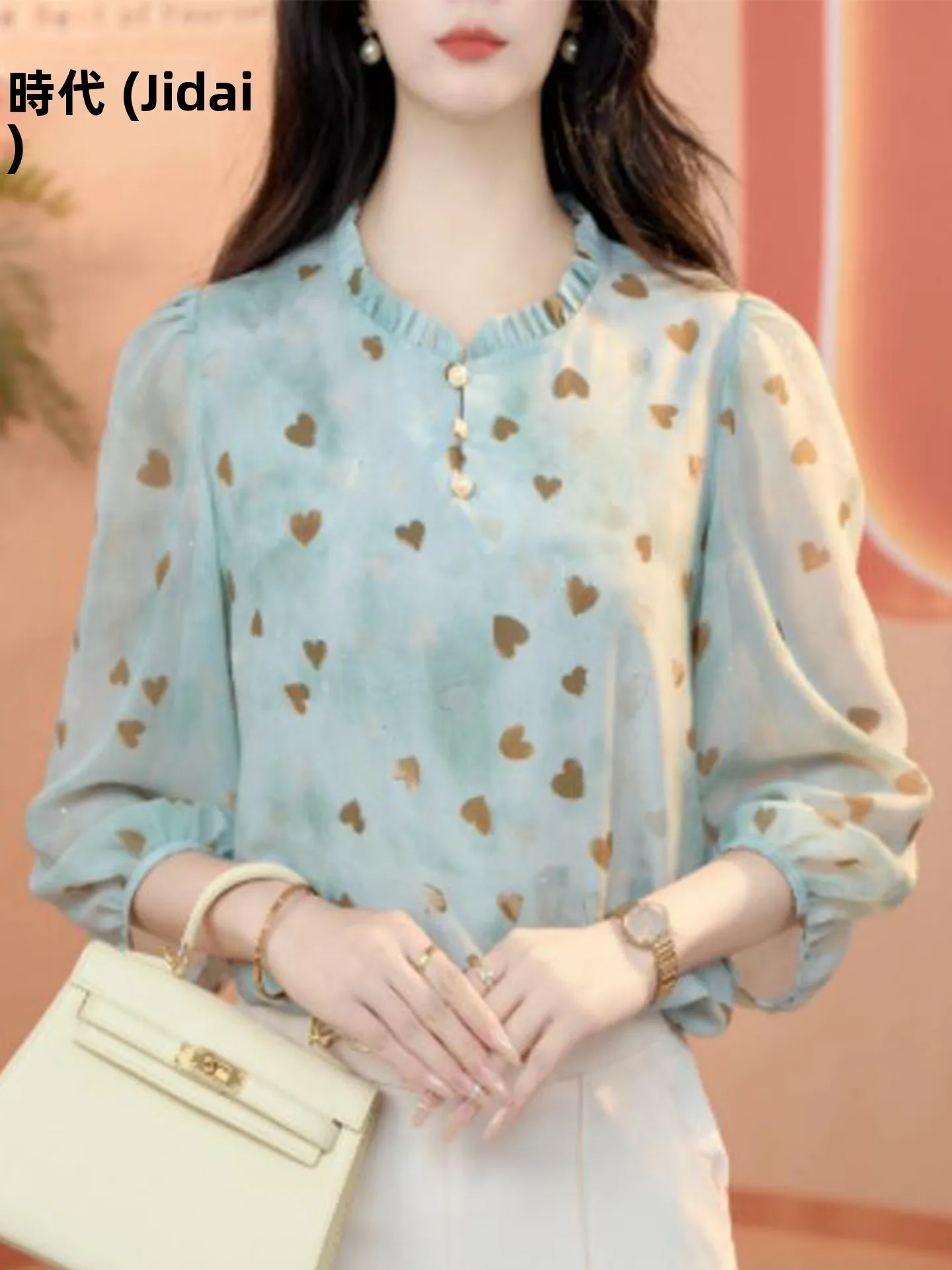 Camisa Elegante Primavera Verano Nuevo Estilo M Ropa de Mamá a la Moda Versátil con Cuello de Orejeras y Pequeños Corazones Top Estilizador