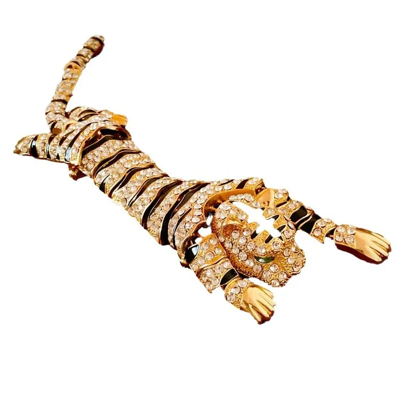 Vintage Tiger Pattern Brooch Zinc Alloy Full Rhinestone Inlaid Daily Luxury Accessories