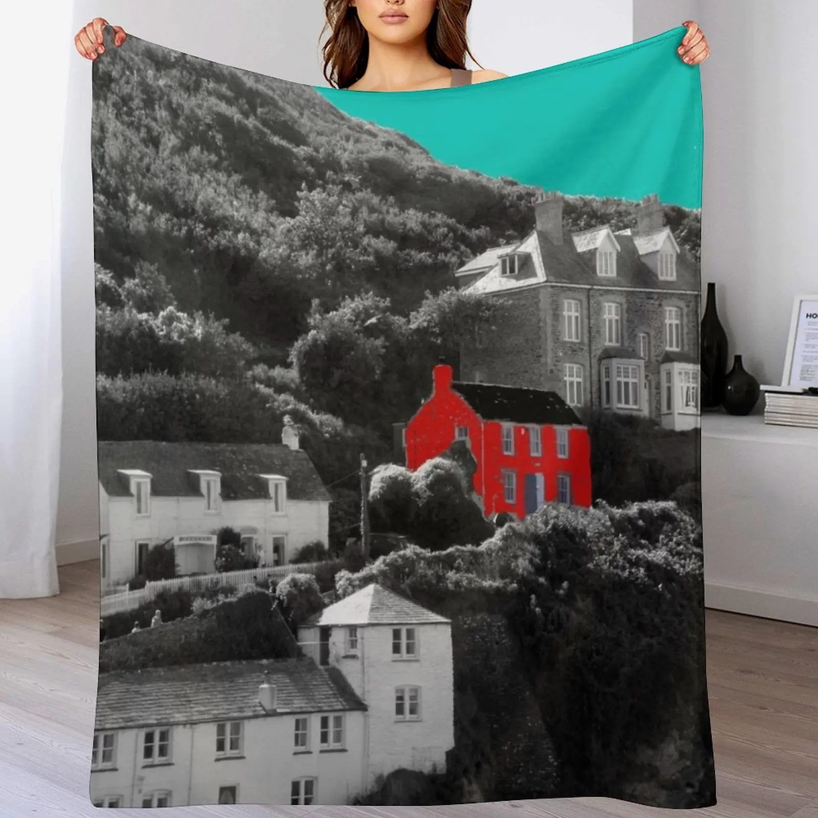 

DOC MARTIN'S HOUSE - PORT ISAAC (PORT WENN) NORTH CORNWALL Throw Blanket Luxury Brand Cute Large Moving Blankets