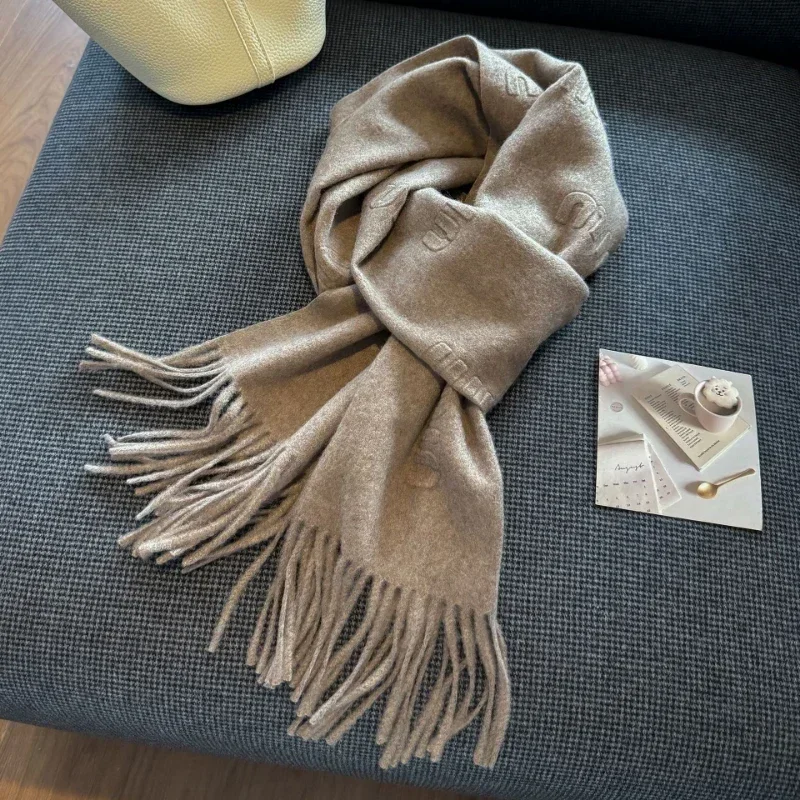 High Quality 100%Wool Scarf Women Autumn Winter Solid Color Simple Classic Cashmere Muffler Female New Type Versatile Warm Shawl