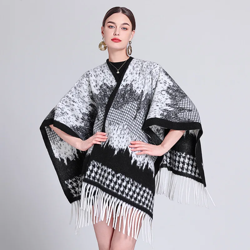 BLACK SWEET Autumn and Winter Fashion 2025 New Tassel Plaid Shawl Womens Bohemian Retro Knitted Scarf Cape Coat Poncho Women