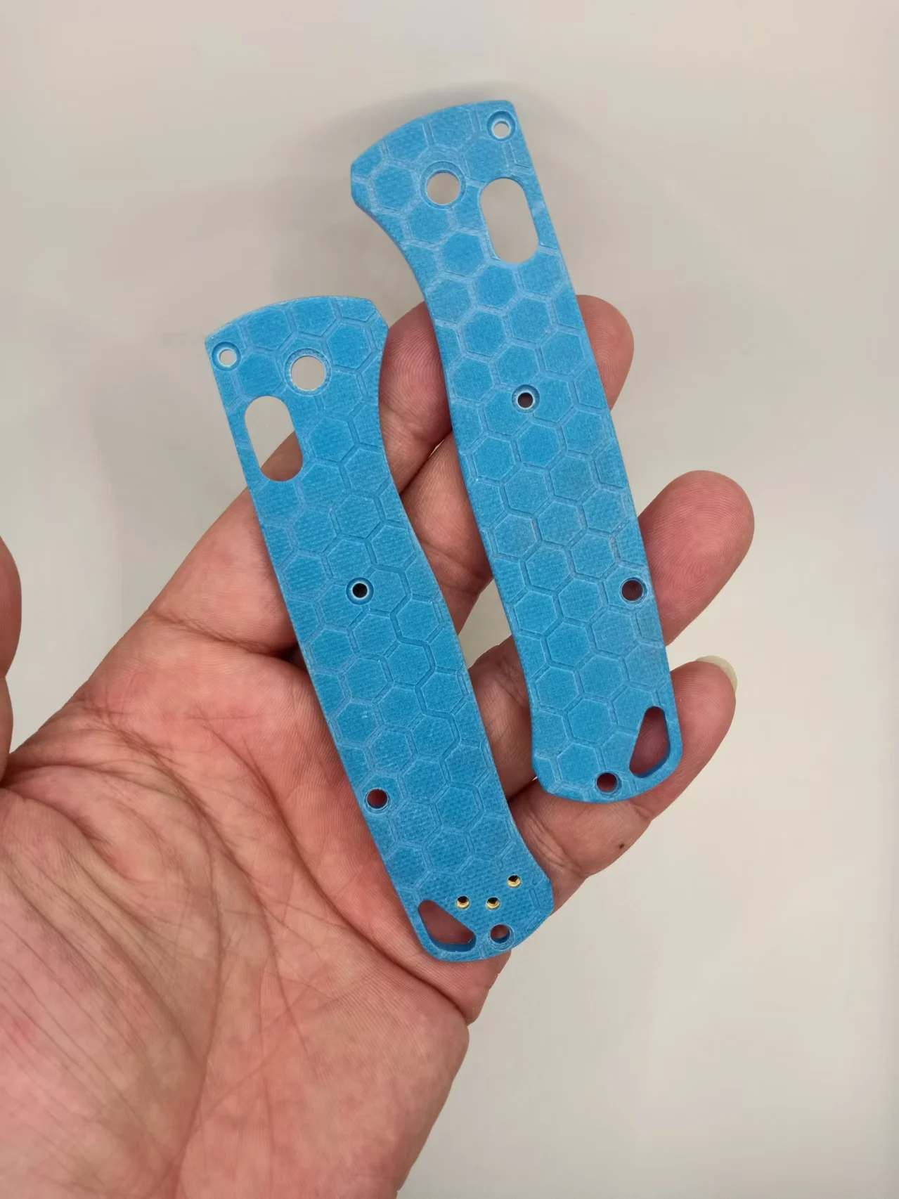 1 Pair G10 Blue Honeycomb Pattern Knife Handle Scales for Benchmade Bugout 535