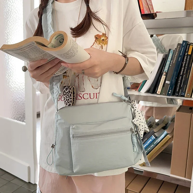 Koreanische Umhängetasche aus Segeltuch mit Polka Dots, leichte, lässige Damen-Umhängetasche für den Sommer, süße, niedliche, vielseitige Pendler-Handtasche – Detail 22