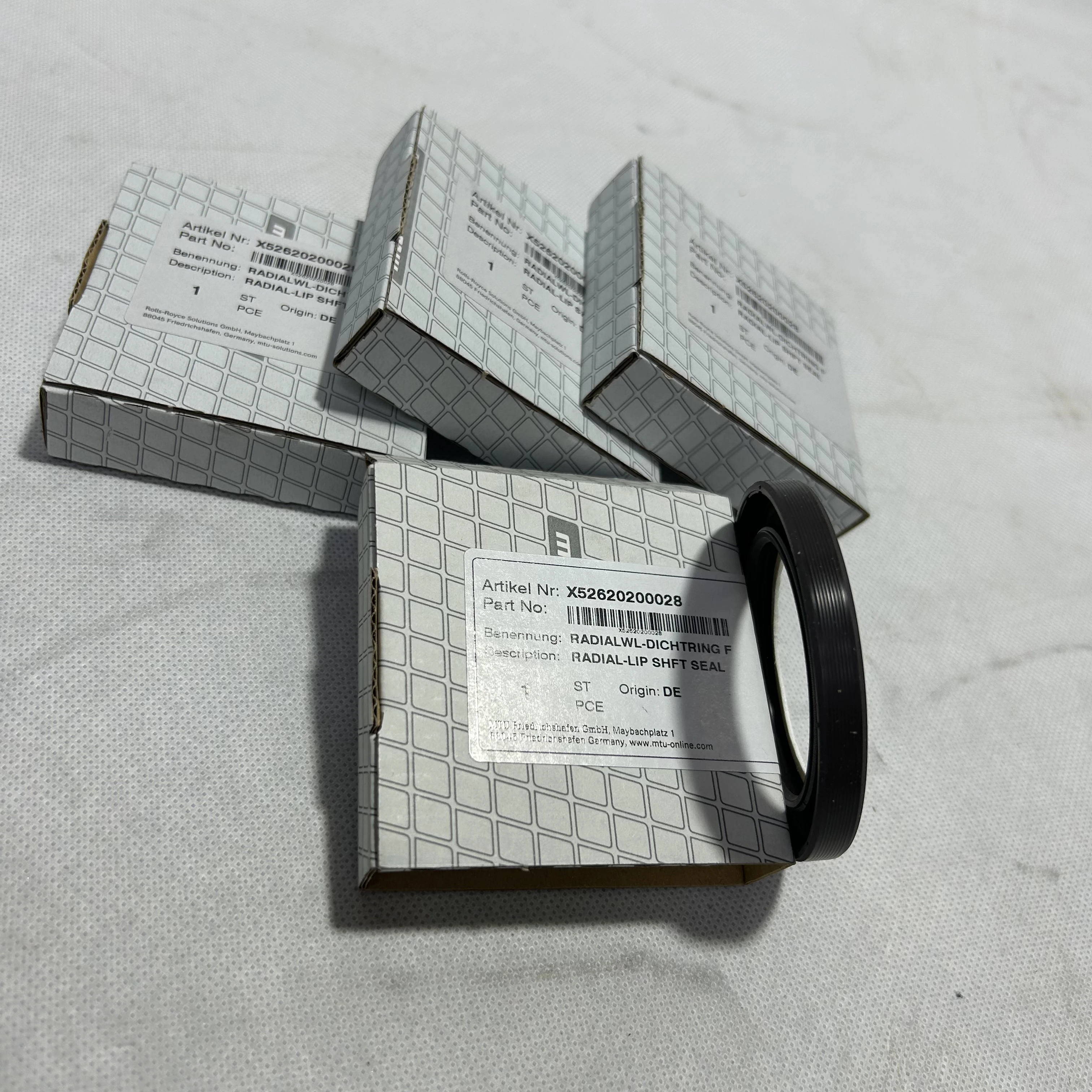 حقيقية ل MTU 4000 جديد di esel أجزاء المحرك مضخة المياه ختم المياه X 52620200028