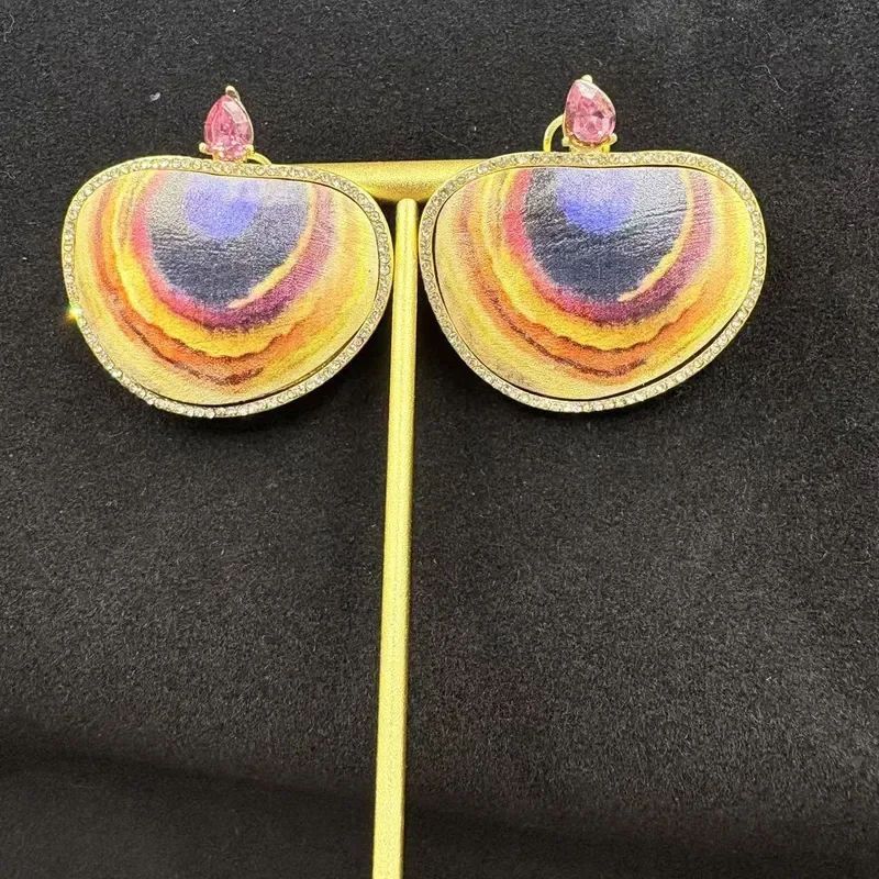 Medieval vintage painted shell colorful Danxia stud earrings exquisite diamond stud earrings marine series medieval earrings