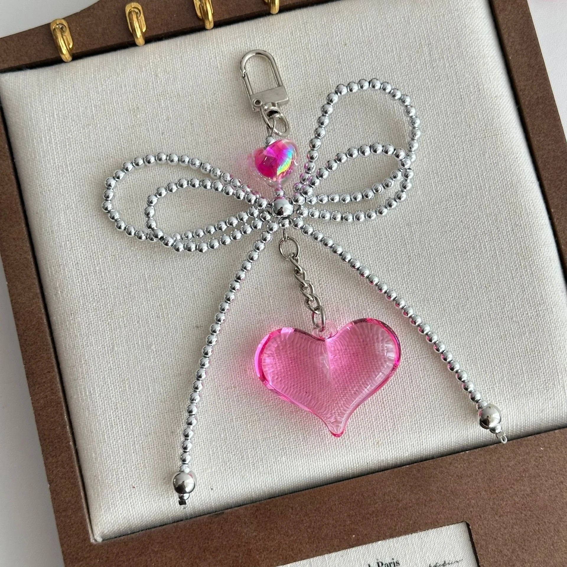 

Dopamine Clear Love Heart Phone Chain Sweet Beaded Pendant Keyring for Women Handbag and Backpack Key Chain Exquisite Ornament