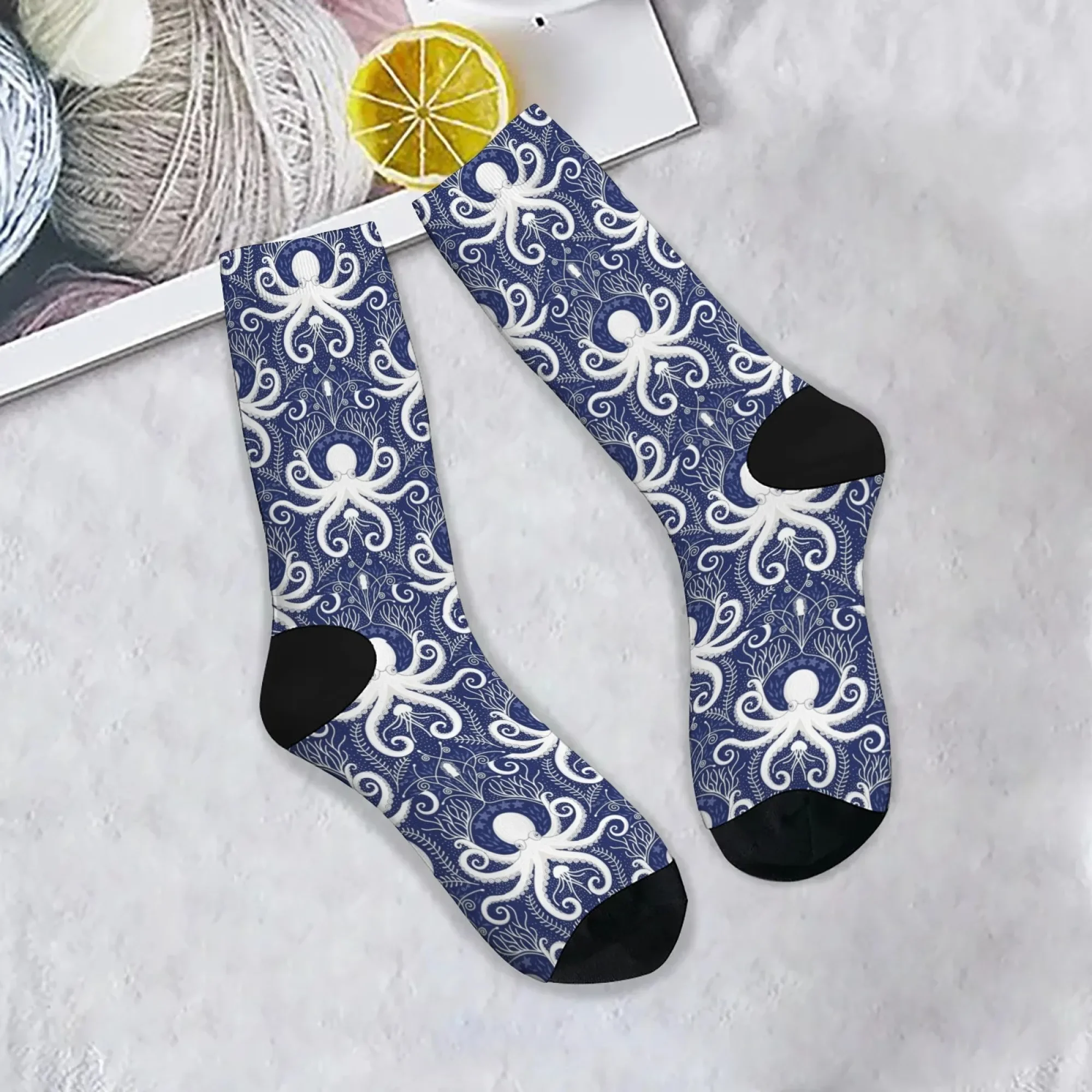 Octopus Ocean Socks Non-slip Elastic Breathable Men's Socks Travel Casual Hiking Retro Fashion Street Style Edgy Graphic Socks