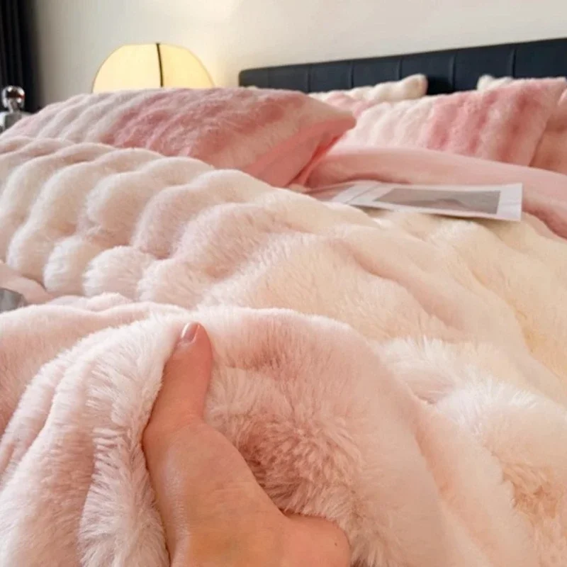 Machine Washable Rabbit Plush Bedding 4pcs Set Durable Colorfast Anti-static Coral Velvet Bedcloth Anti-pilling Warm Quilt Cover