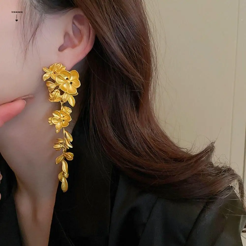 

Vintage Flower Leaf Tassel Earrings Matte Flowers Pendant Silver Needle Drop Stud Earring Fashion Luxury