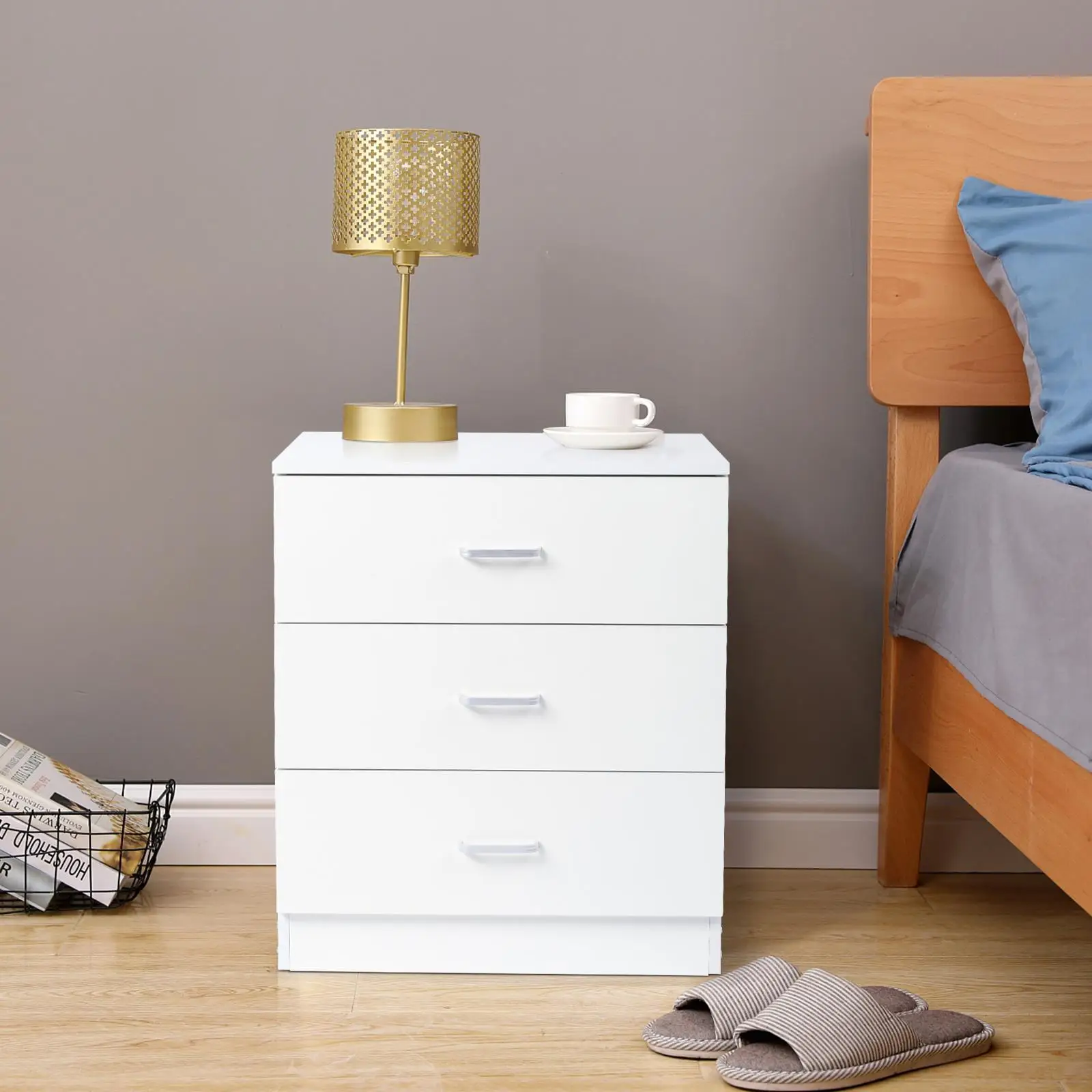 

Modern 3-Drawer Dresser Chest - Stylish Storage for Bedroom, Living Room & for family Room, Elegant White Design