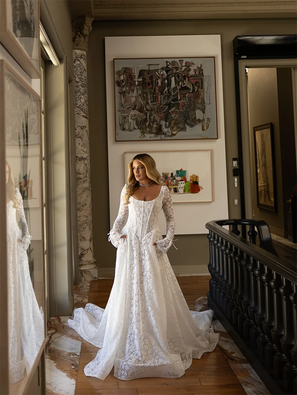 Tokyo Customized White Square Collar Wedding Dresses Long Sleeves Court Train Lace Bridal Gown Back Zip A-Line  Wedding Gown