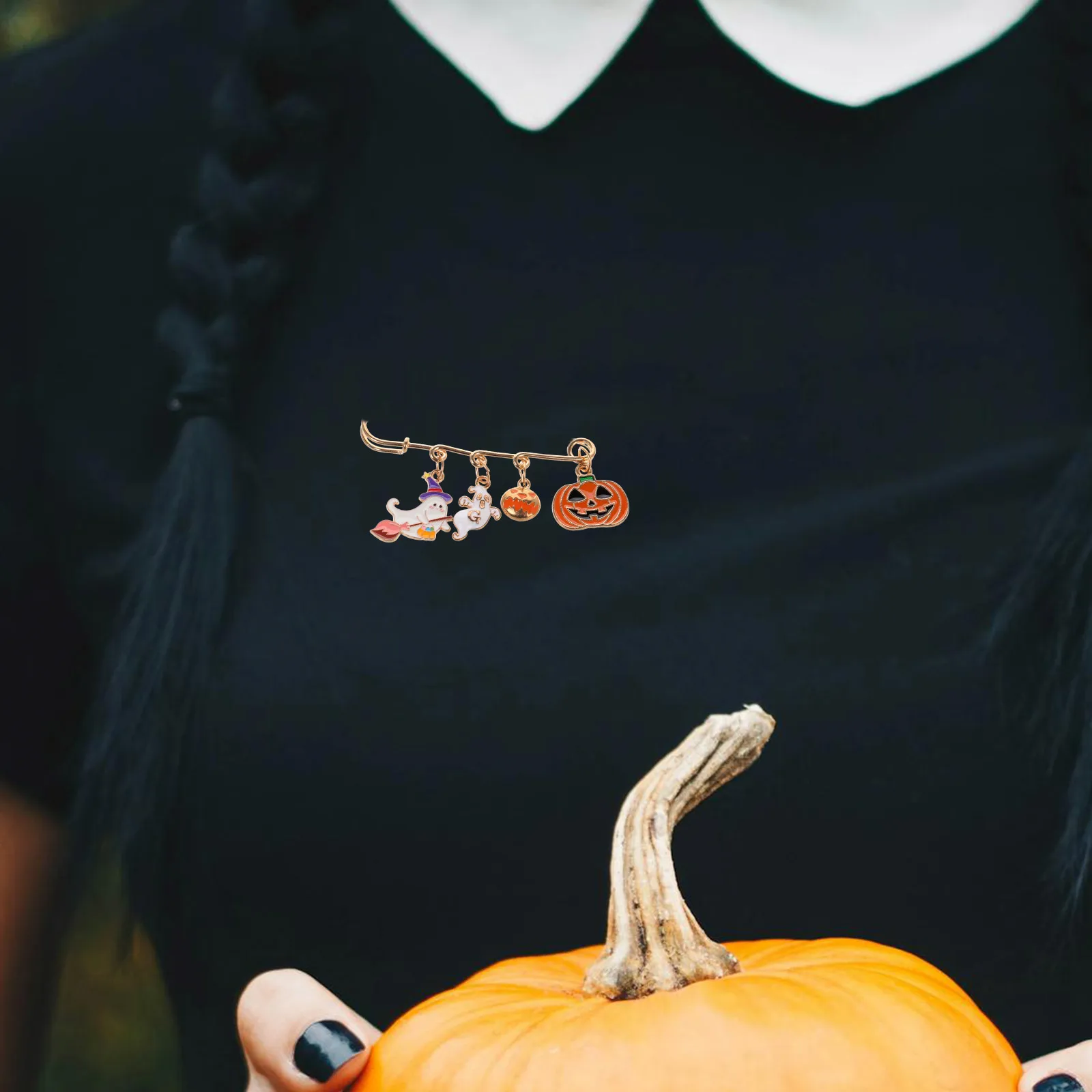 

2Pcs Pumpkin Brooch Cute Cartoon Halloween Ghost Pin Enamel Pins for Clothing Accessories Souvenirs Collectibles