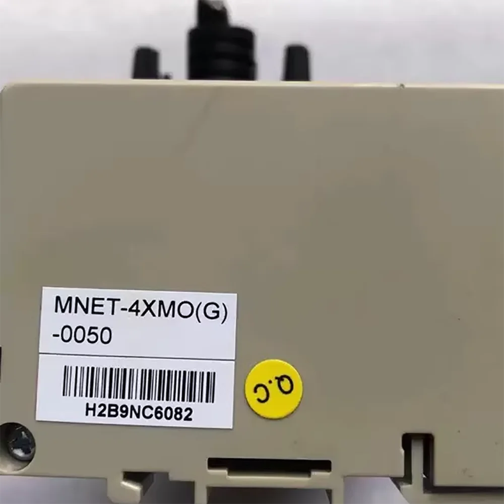 

Для четырехосного контроллера движения ADLINK MNET-4XMOG-0050