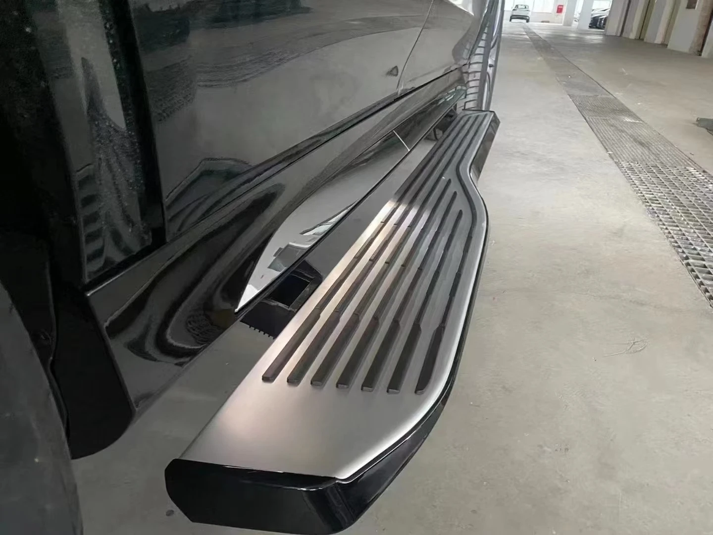 

Hot Selling Factory Automatic Car Power Step Electric Pedals Running Board for Benz Gl Gls X166 X167 Maybach 1:1
