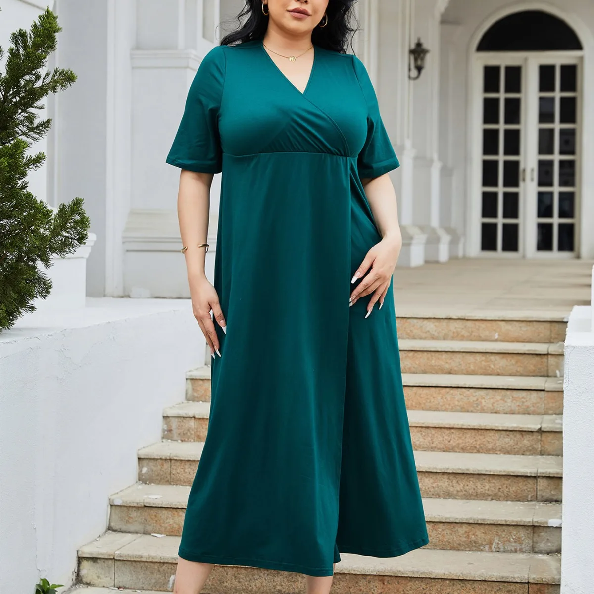 Large 2024 Spring/Summer Split V-neck High Waist Green Summer Short Sleeves Elegant Dress