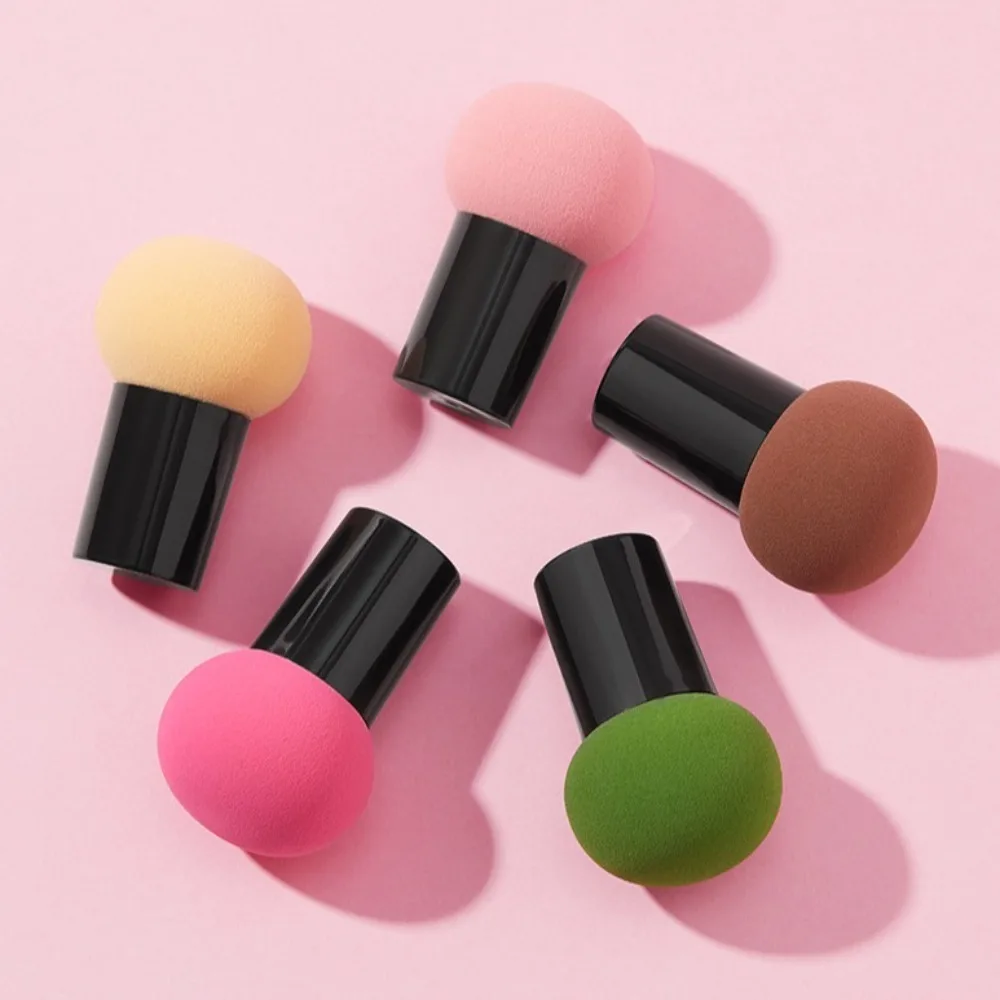 Nieuwe Mushroom Head Make-up Spons met Opbergdoos Droog Nat Tweeërlei gebruik Cosmetische Bladerdeeg Poeder Foundation Make-up Borstel Schoonheidstools