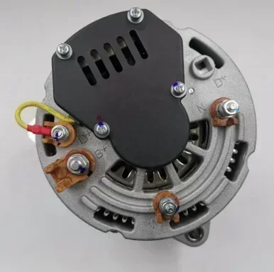 226B- 13024704 Generatore di alternatori per motore diesel Deutz weichai WP6 WP8 camion 14V 65A alternatore