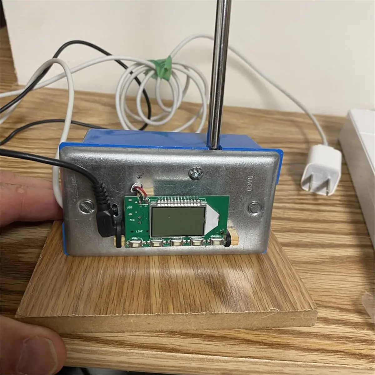 HowAA87 Digital FM Transmitter Module Stereo Wireless Microphone Board Frequency Modulation with LCD Display Line/USB/Mic Input