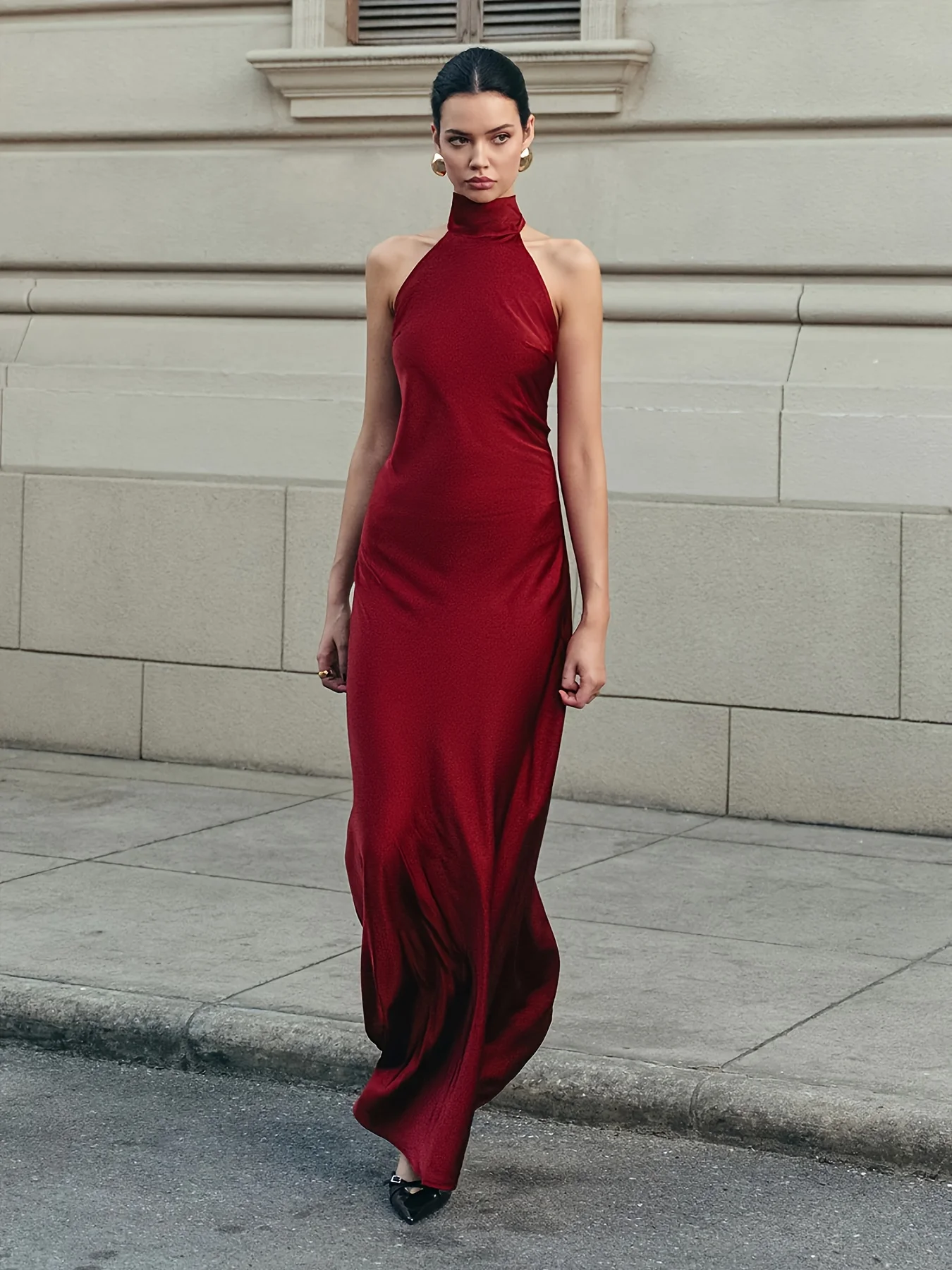 エレガントなサテンホルターネック マキシ丈ワンピース バックバンドゥ ノースリーブ 2025 夏 セクシー クラブ パーティー イブニング ロングドレス