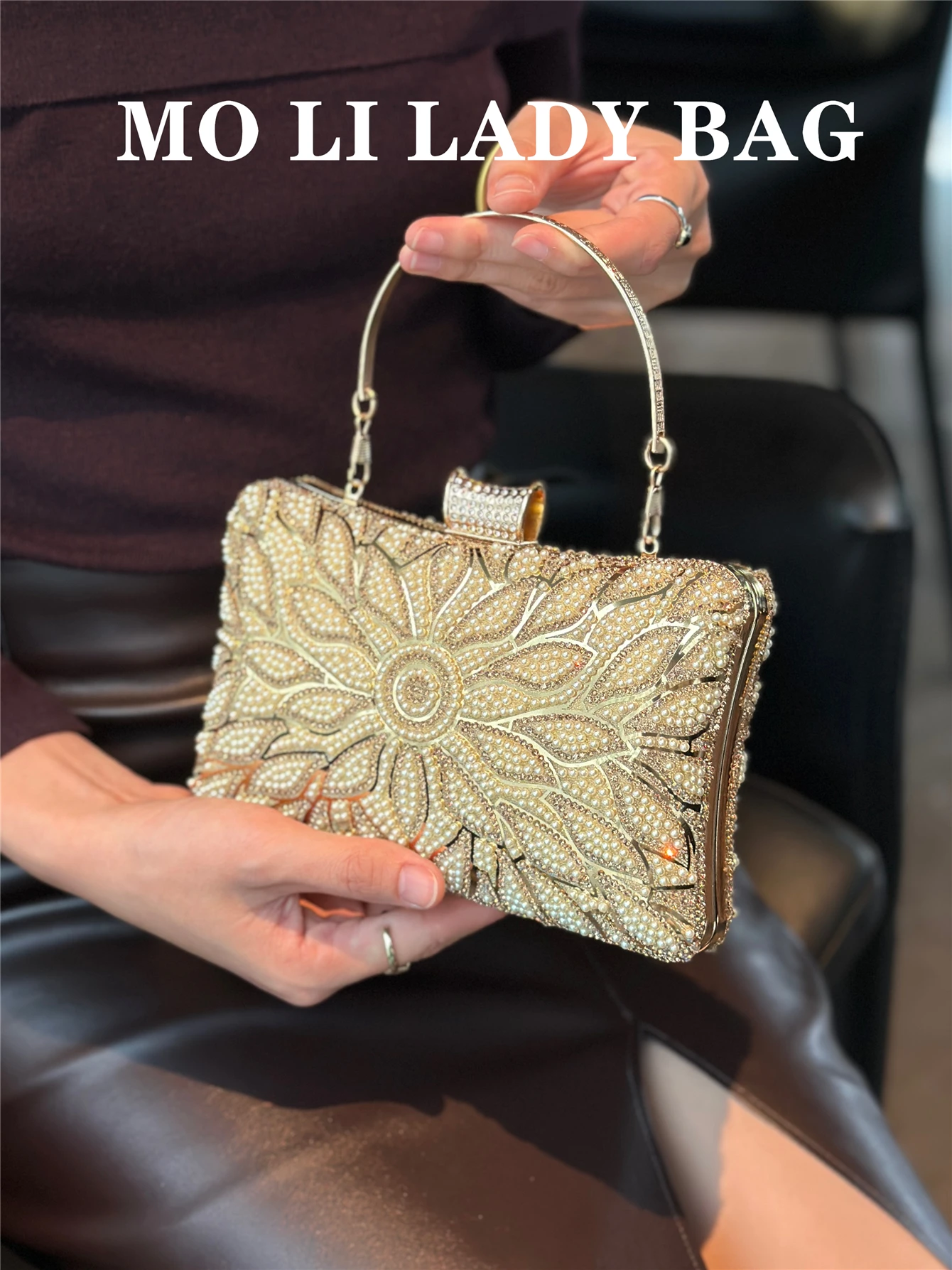 

Elegant Chinese Style Pearl Diamond Embedded Handbag Women's Evening Bag Fashionable Small Clutch Bag for Dinner Party