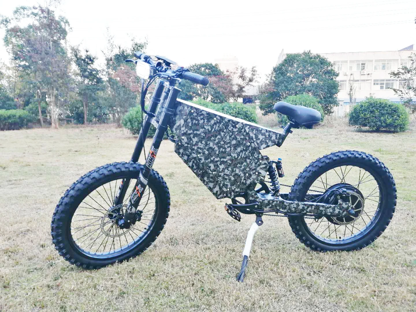 Brand New Terminator Camouflag - đánh giá và giá Mountain Biking Brands