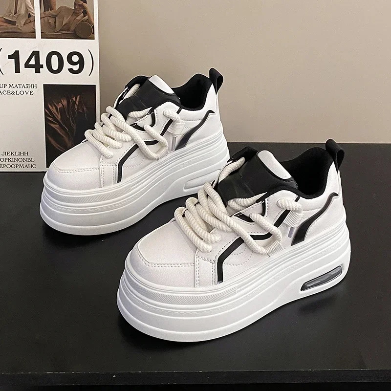 Fashion Tide Platform Sneakers Women Spring Autumn Round Toe Lace-up Comfort 8CM Thick Bottom Sport Shoe Black White Casual Shoe