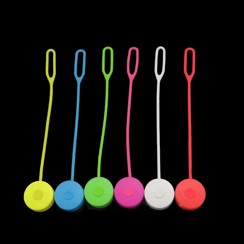 Popular silicone backpack mini bicycle light for night riding easily bicycle warning light rear LED taillight for cycling safety image 3