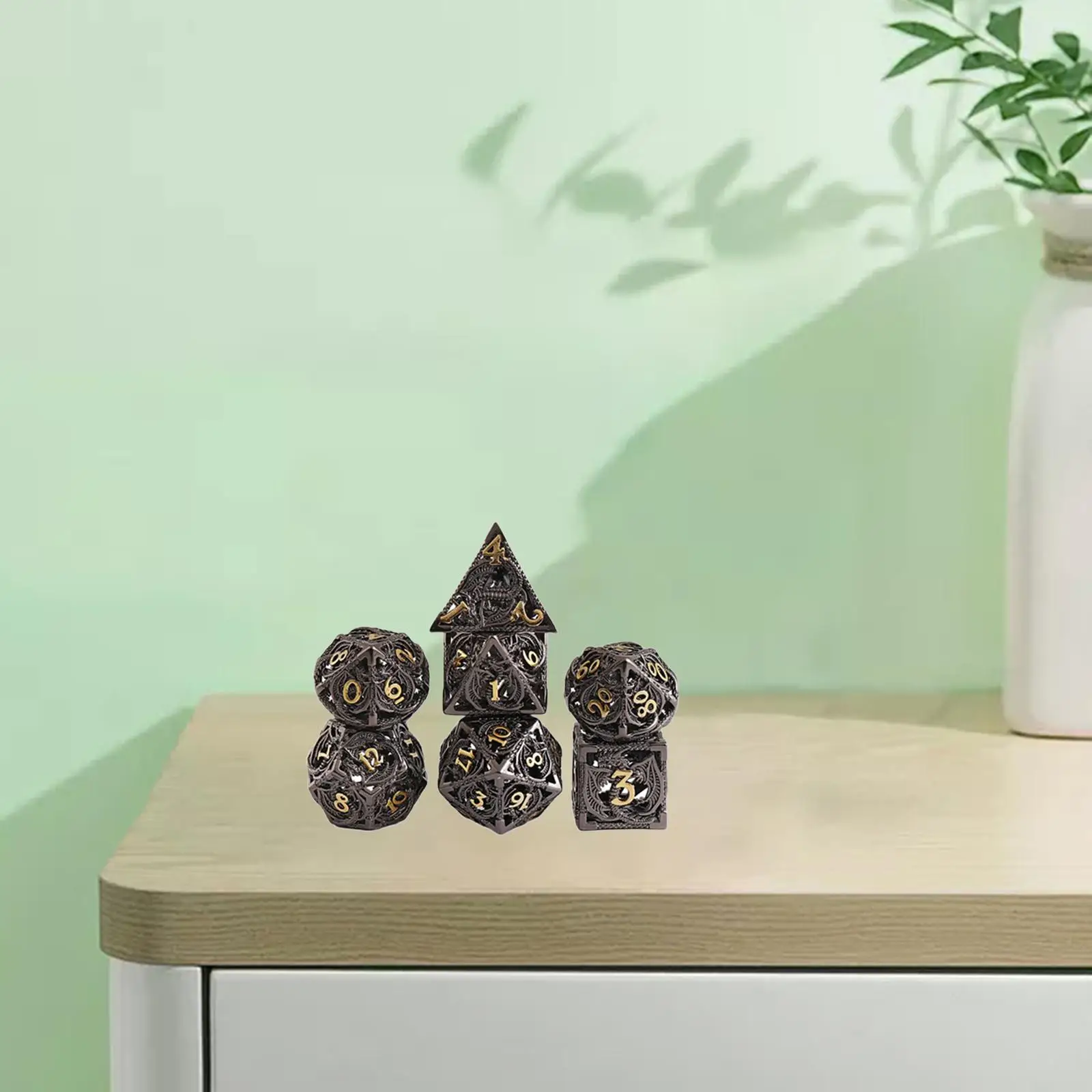 

7pcs Set of Polyhedral with Transport Case Role Games Prg