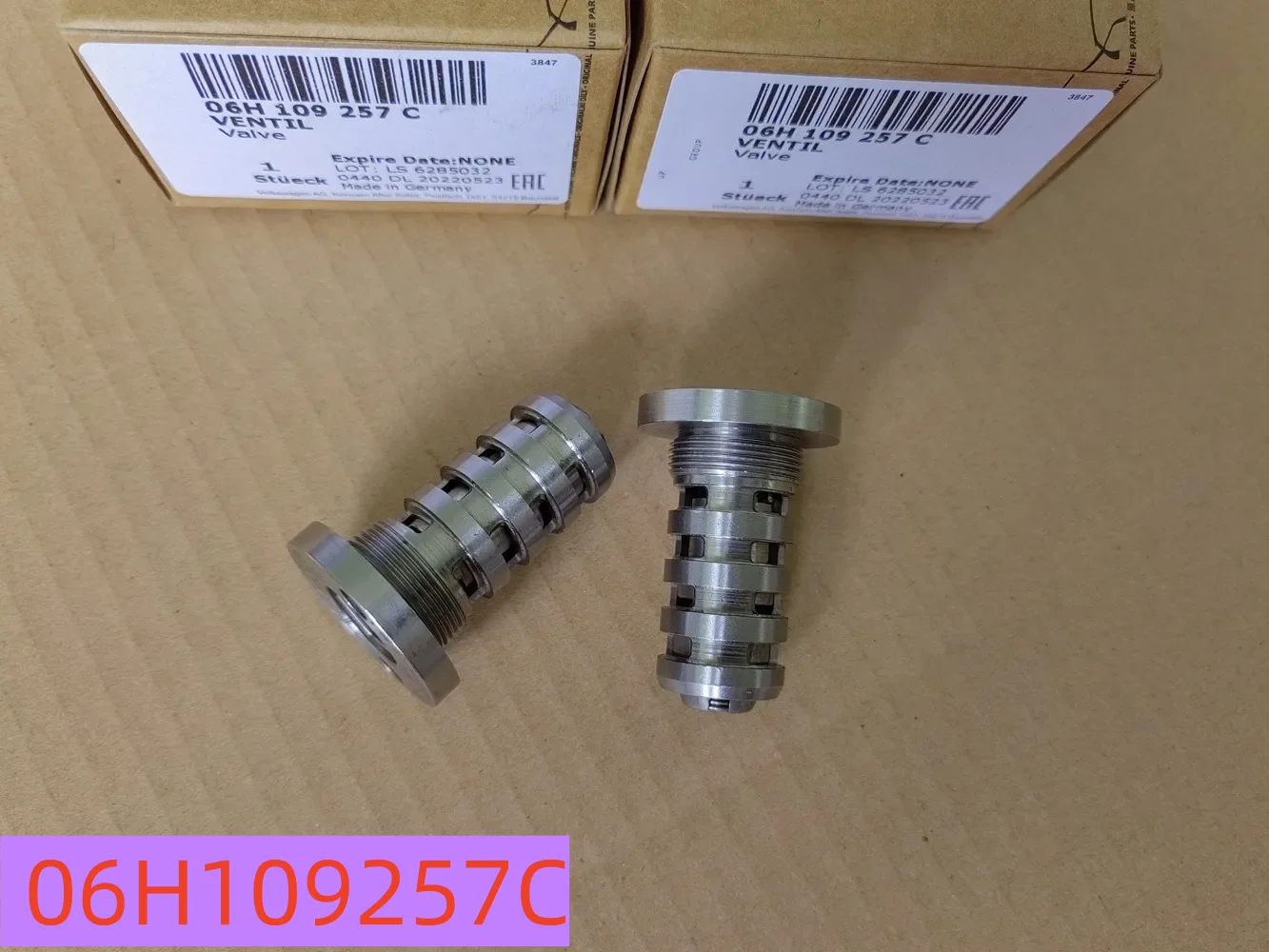 

Электромагнитный клапан управления распределительным валом двигателя для Audi VW SKODA Seat 1.8 T/2.0 T CCTA CCZA CDAA CCZB/OEM 06H 109257 C