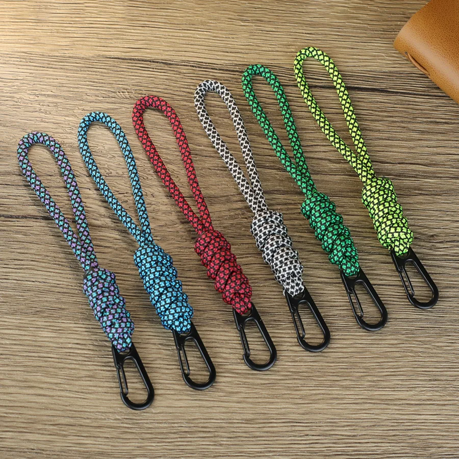 Nova moda paracord chaveiro das mulheres dos homens 6 cores ao ar livre resgate sobrevivência suporte de metal pendente chaveiro mochila ornamento jóias