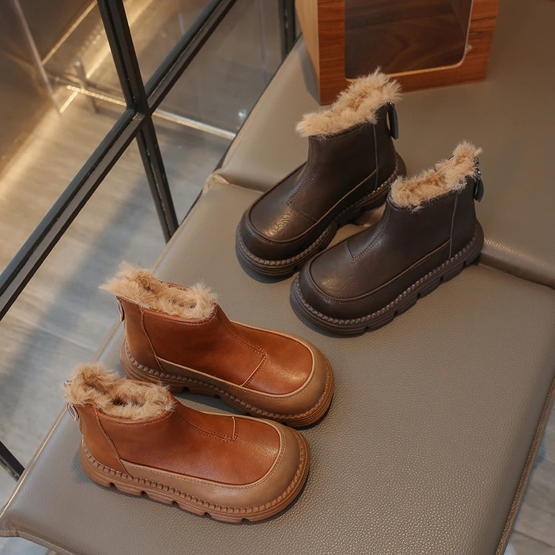 Kids Leather Boots Round Toes Soft Bottom Children Short Boots Versatile 2026 Winter Newboys Girls Casual Boots Back Zipper