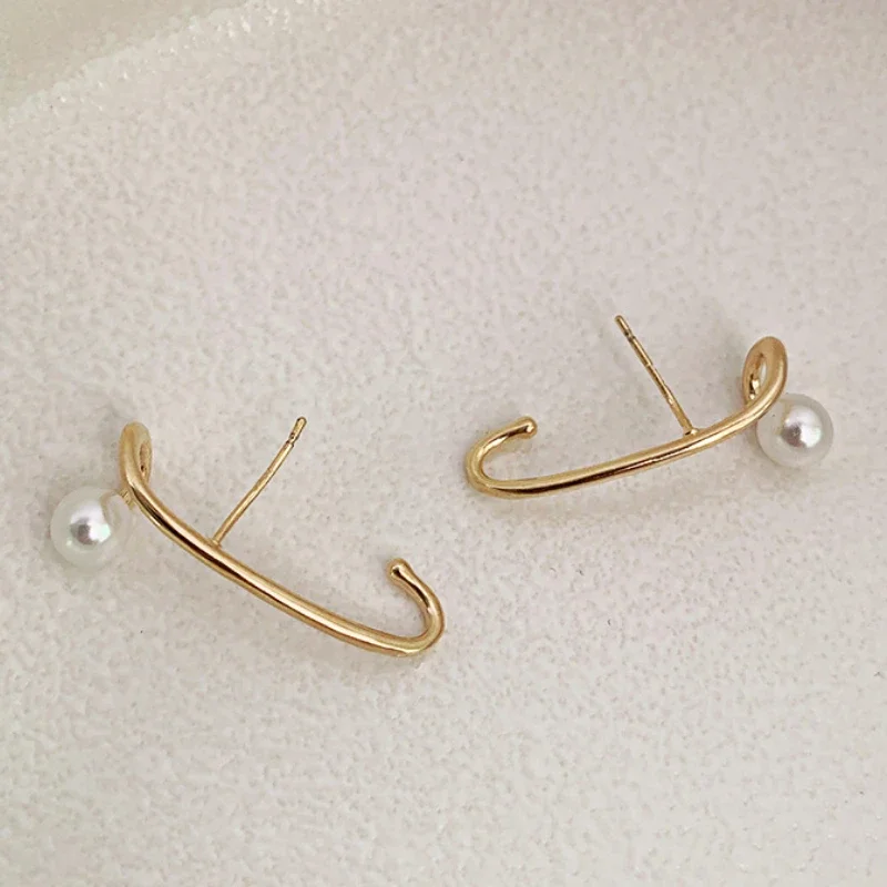 Trendy Jewelry 2024 Trend New European and American Design Snake shape Metal Clip Earrings For Women Fashion Accessories