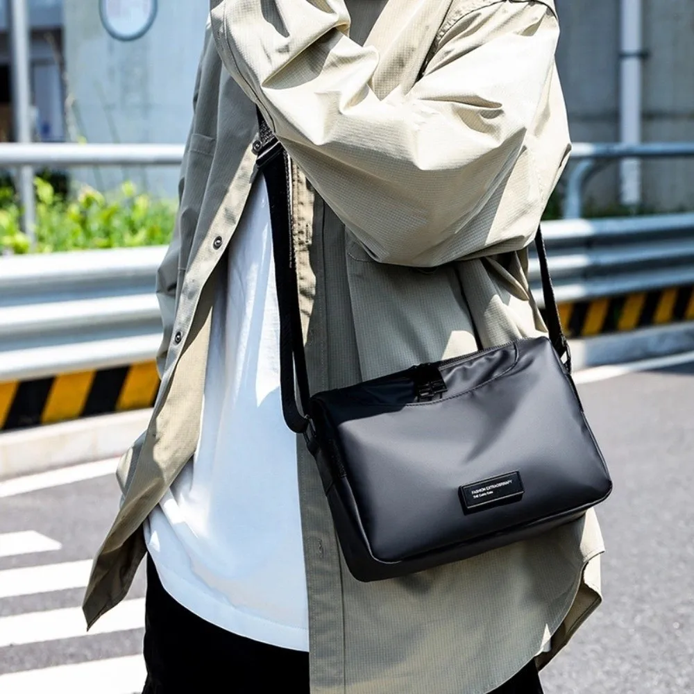 

Waterproof Men Crossbody Bag Phone Pouch with Multiple Pockets Student Shoulder Bag Large Capacity Leisure Messenger Bag