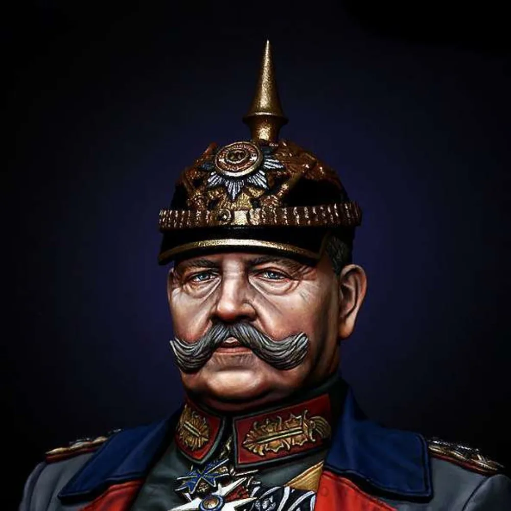 1/10 World War I Bust of The European Marshal Resin Soldier White Model DIY Coloring Figurines 3D Printed Figurines Miniatures