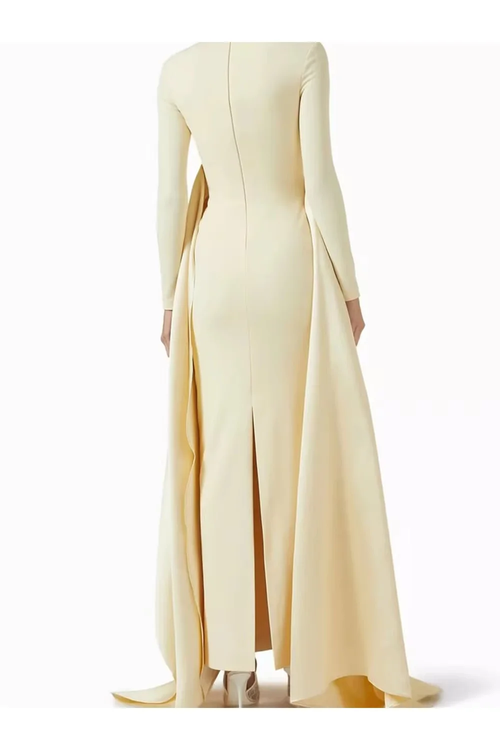 Simple elegant long dress for Middle East banquets. Flowy silhouette, gentle temperament, multi‑colors and custom available, ide