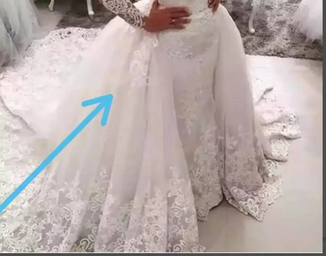 

Add lace an Appliques on the removeble skirt .