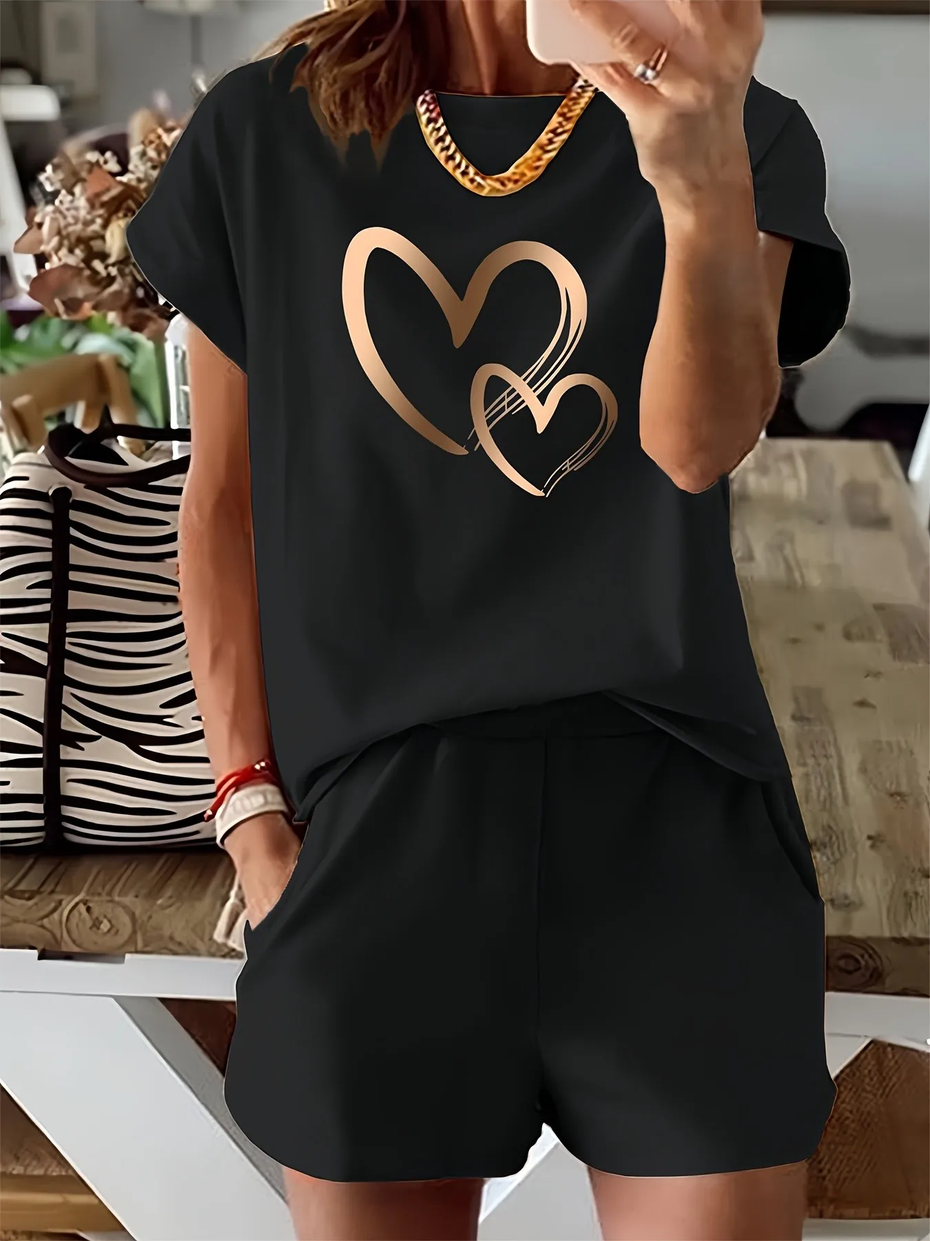 2026 Summer Women's Suit Fashionably Comfortable Soft 3D Heart Pattern Print Versatile Casual Wear