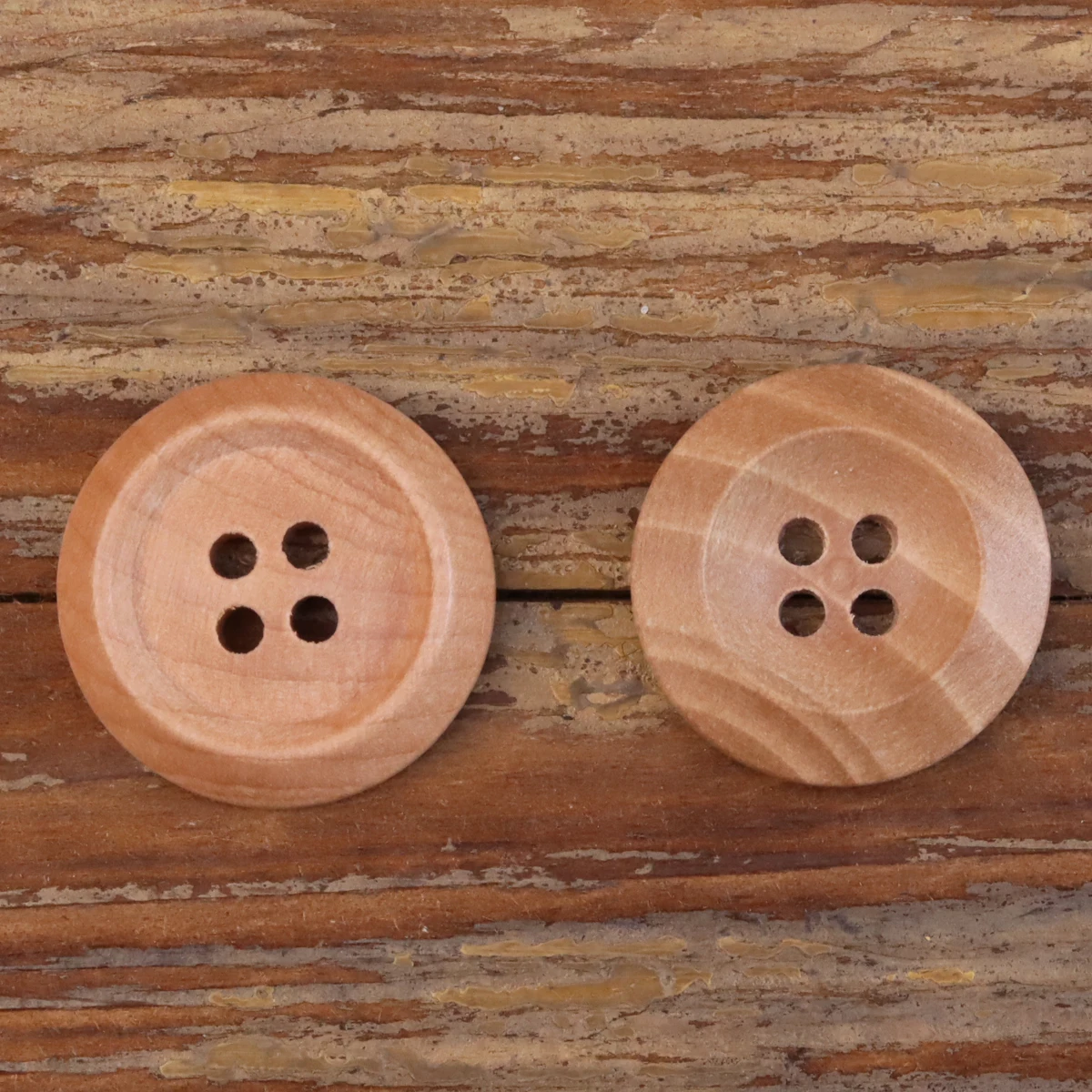 6つの湾曲したエッジの木製ボタン,シンプルな縫製アクセサリー,DIYクラフト用品,コートジャケット,夏服,ニット