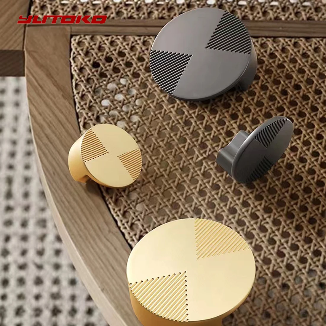 YUTOKO Solid Zinc Alloy Cabinet Knobs Kitchen Cabinet Handles Round Gold Drawer Pull Furniture Door Handle Nordic Simple Handles