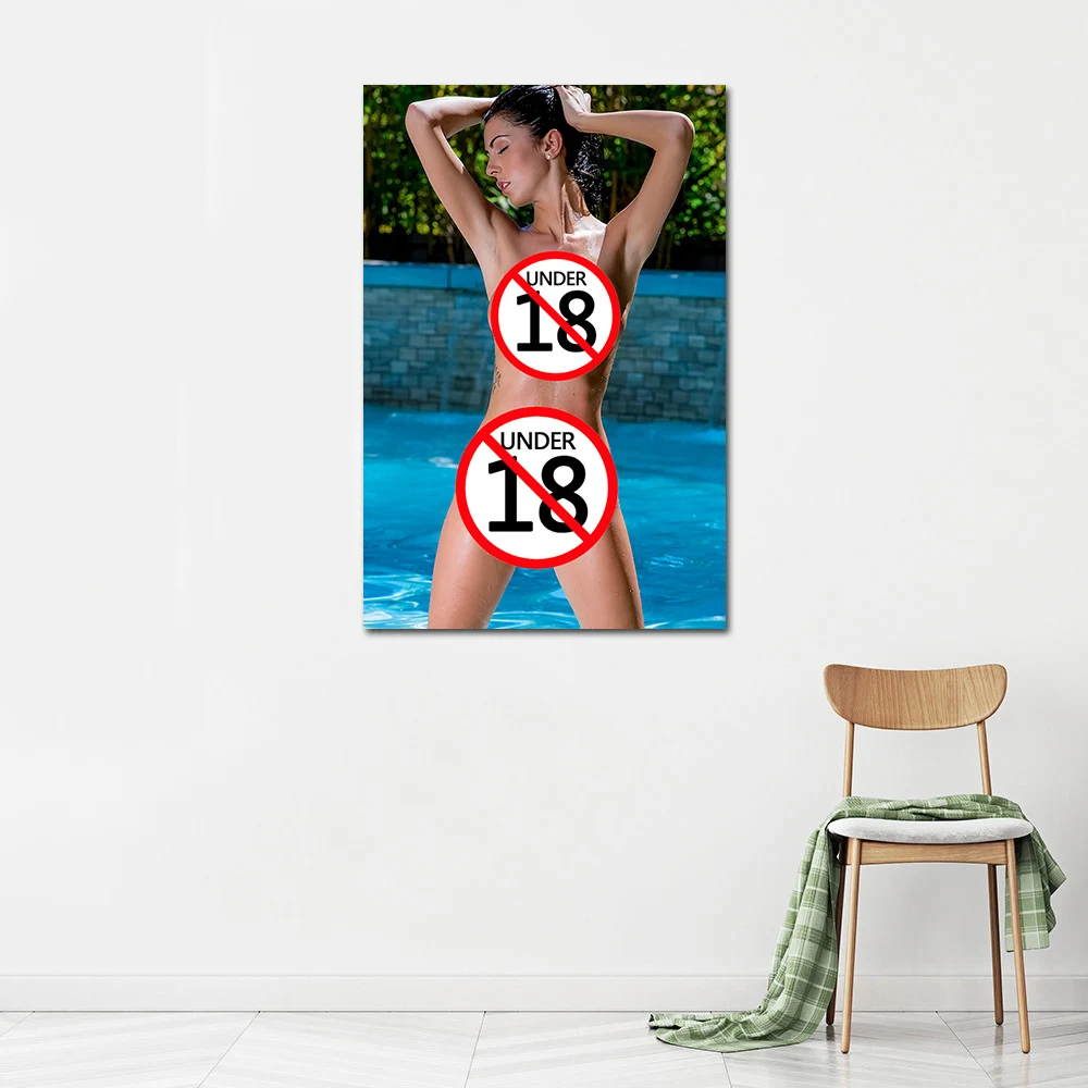 Naked Girl in the Pool Photo Slim Beauty Poster No Frame Wall Art Canvas Paintings Prints for Home Bedroom Bathroom Decor