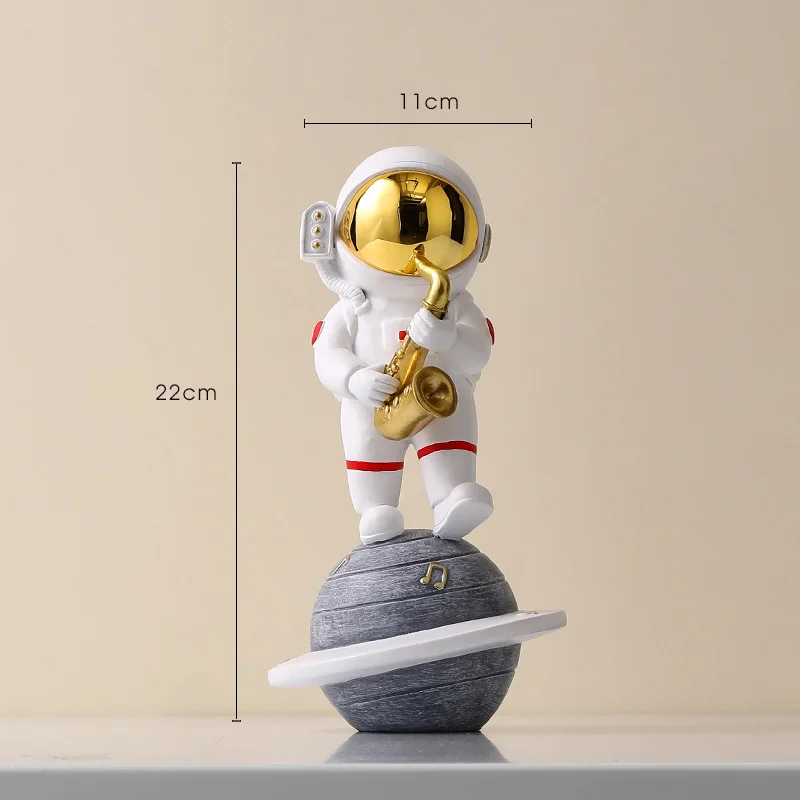 Nordic Creative Astronaut Ornament Luxury Resin Spaceman Sculptures Room TV Cabinet Desktop Cosmonaut Statues Man Decoration