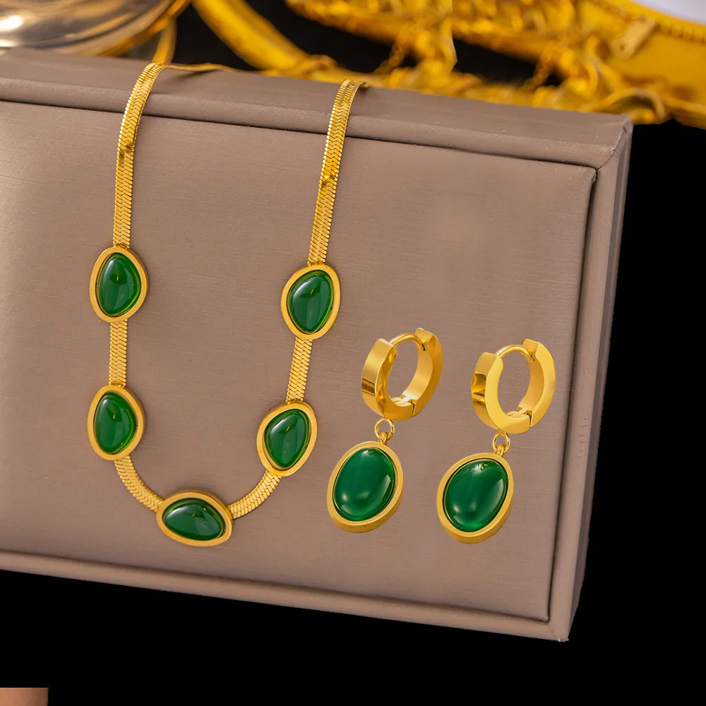 Fashion Love Titanium Steel Jewelry Set - Necklace And Earrings for a Stylish Accessory Combo