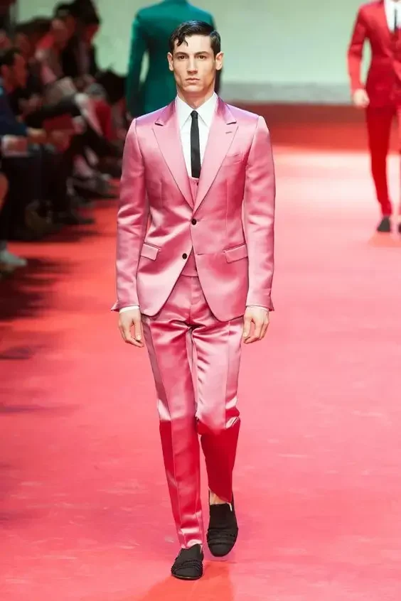 Hot Pink Satin Men Suit High Quality Custom Slim Fit Tuxedo 3 Piece Gentle Suits Prom Stage Blazer Sets Terno Masculino Completo