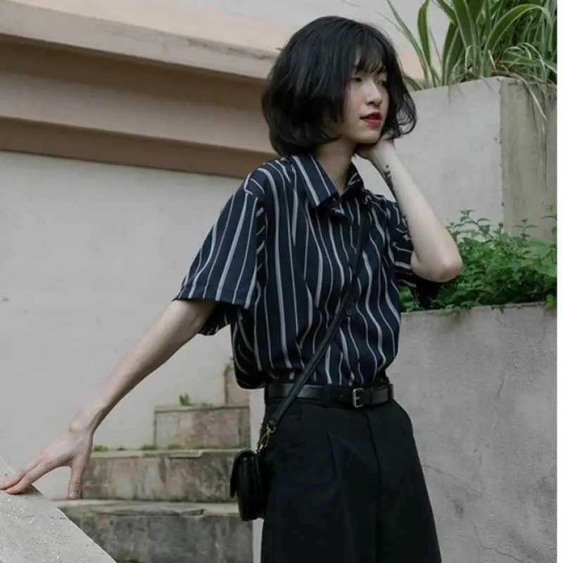 

Neutral Hong Style Short-sleeved Striped Shirt Retro British Style Summer Thin Fashion Retro Women