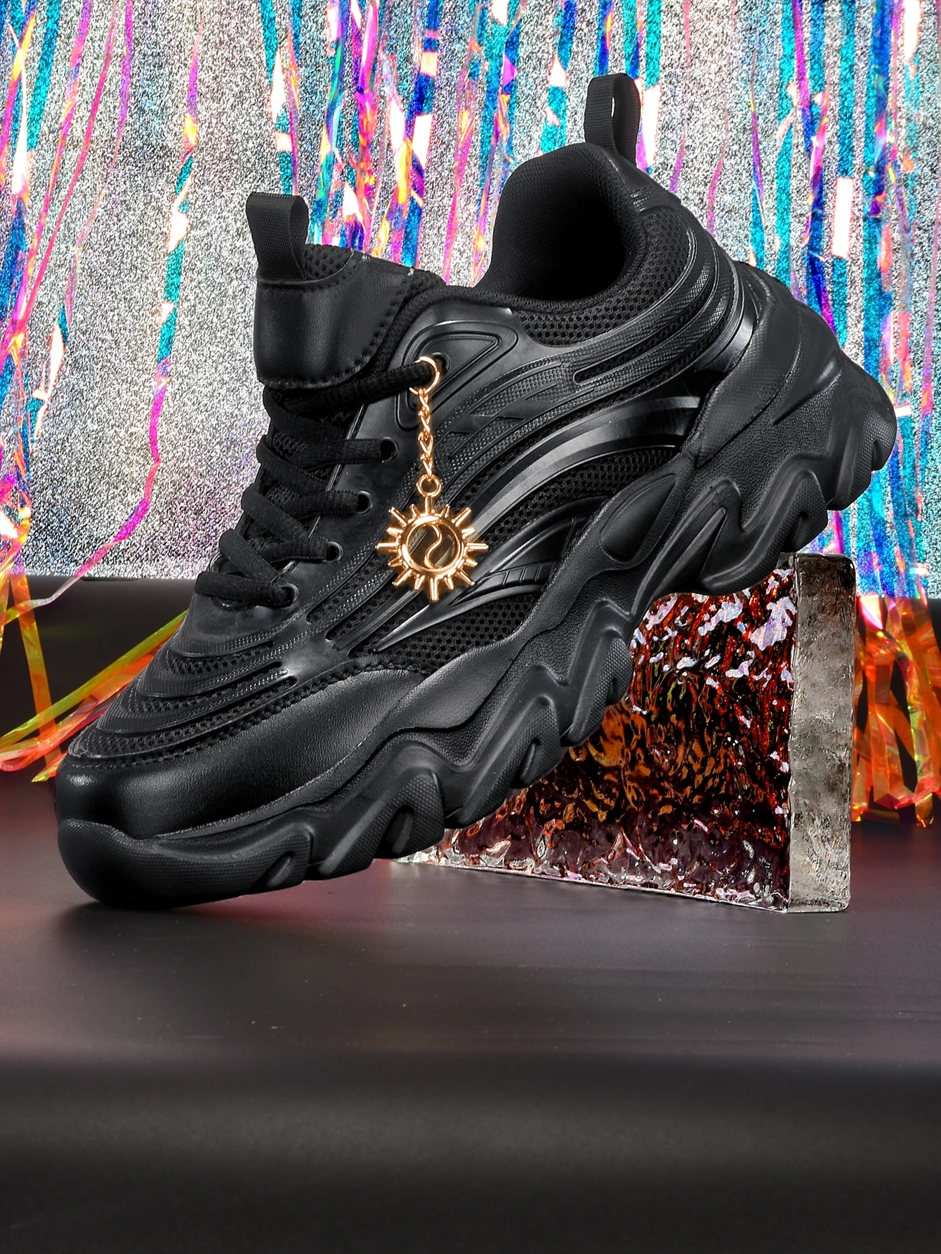 Women's Platform Sneakers with 5cm Height Increase, Retro Gold Sunflower Metal Chain Decoration, Breathable Mesh, Eva Irregular Sole, Black Casual Sports Shoes, Trendy for Everyday Outings, Commuting, Sweet and Cool Style, Unique Design, Student-Friendly, Versatile, Soft Sole, Non-Slip, Lightweight, Comfortable Sports Shoes for Women